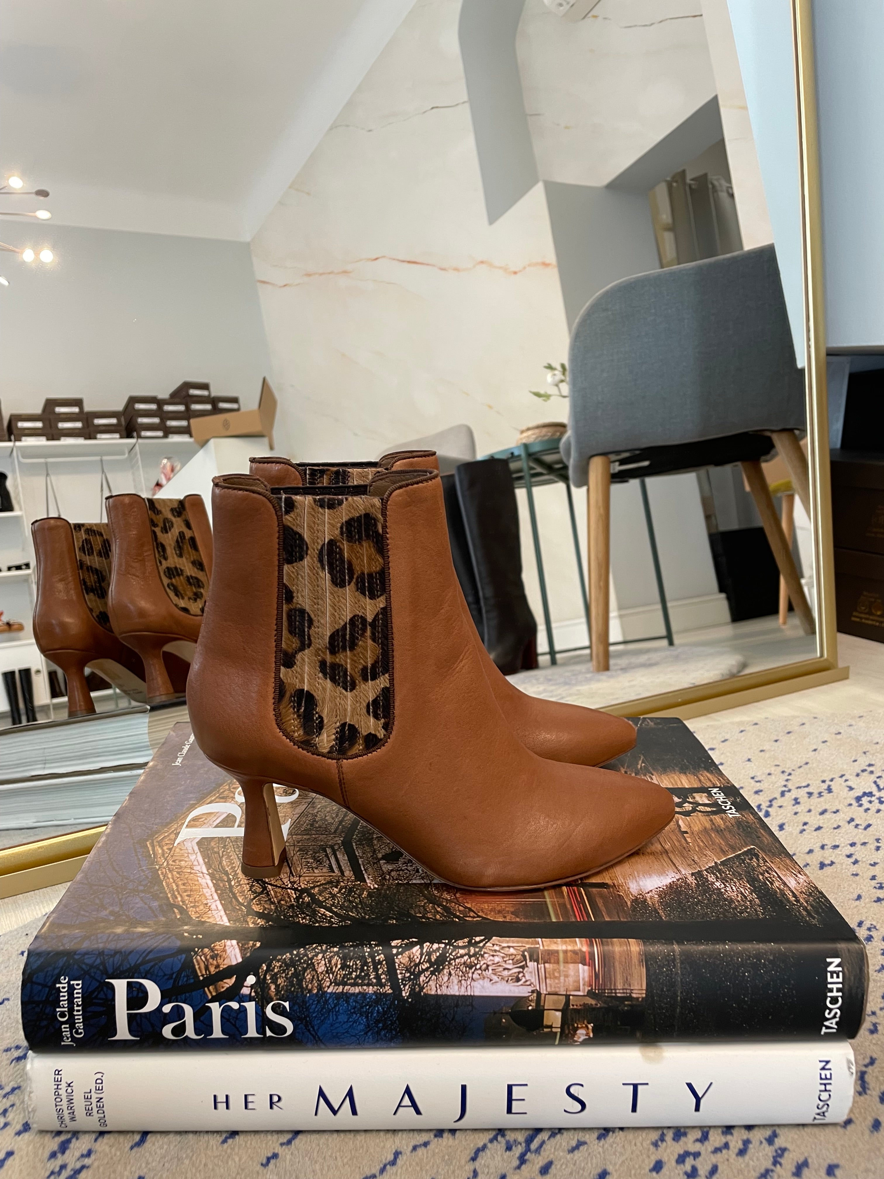 Stivaletto caramello - leo