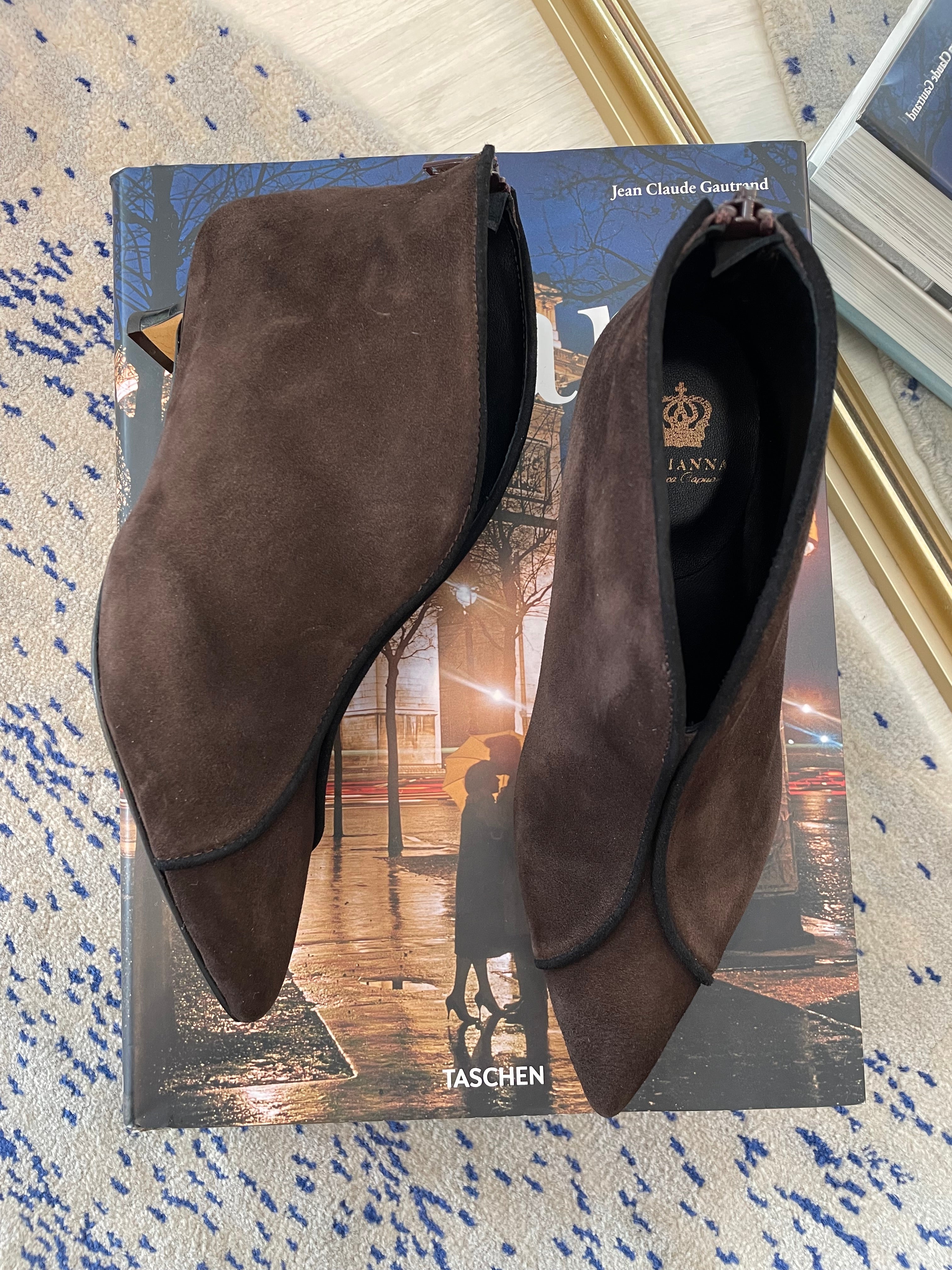 L’Arianna stivaletto scollato - suede