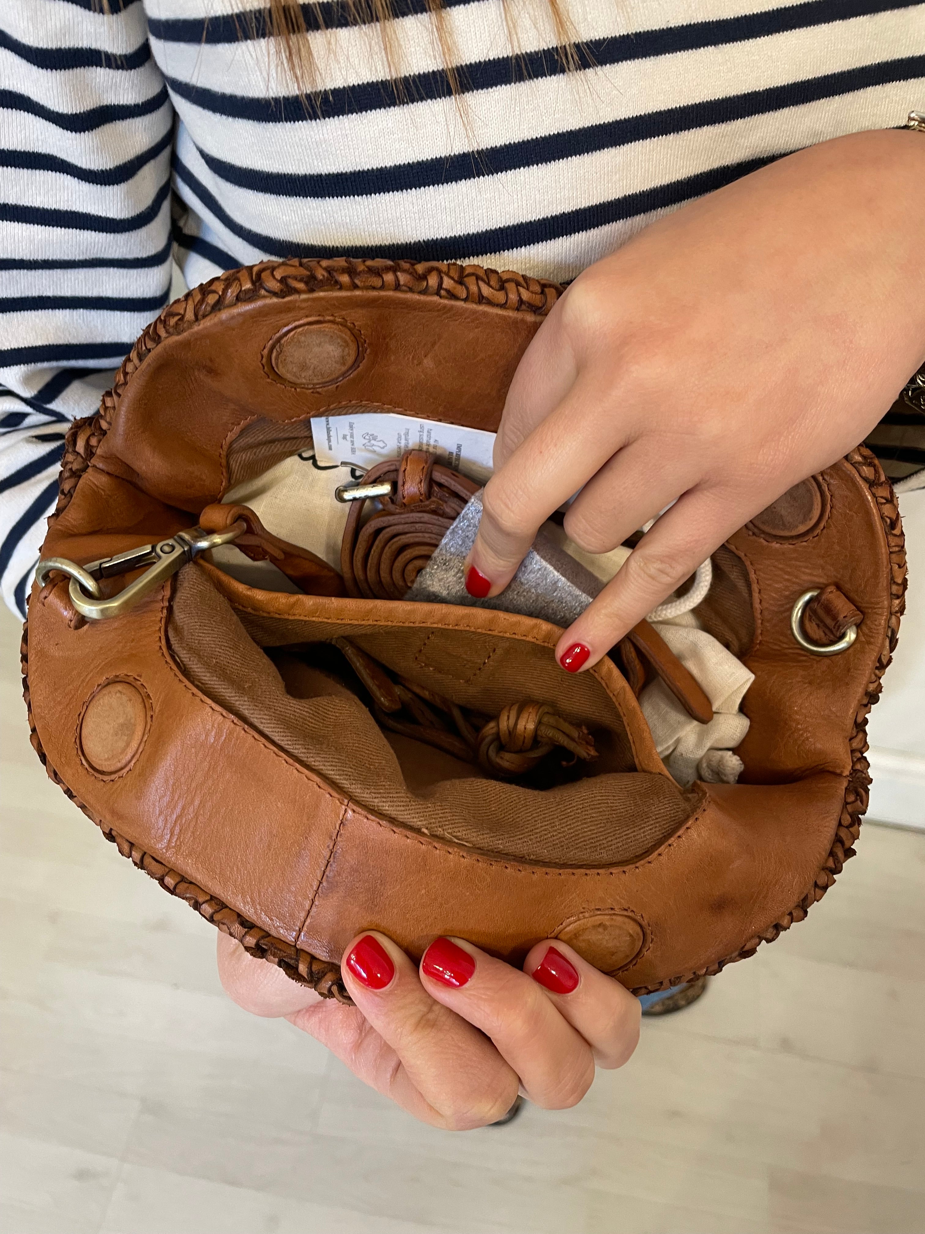 Pouch intrecciata
