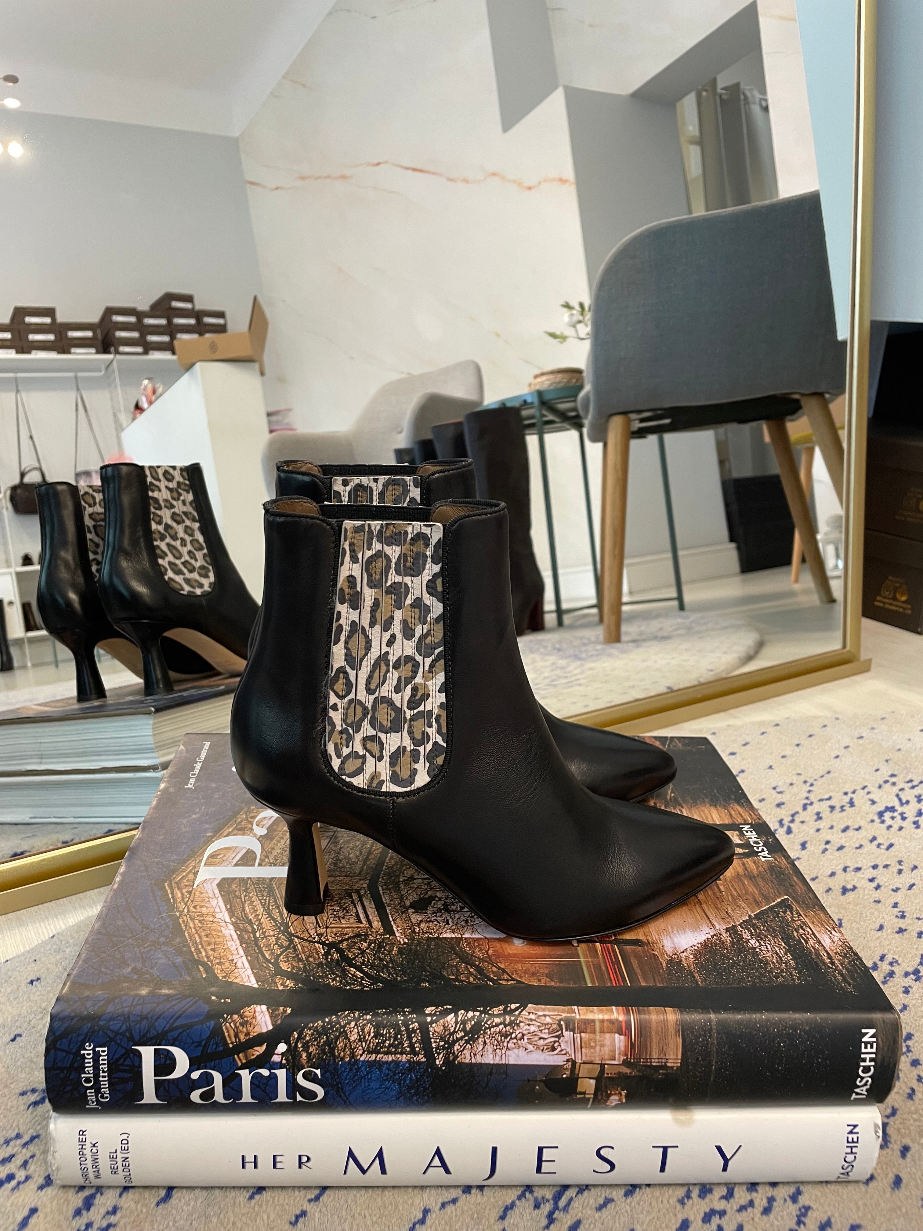 Stivaletto nero - leo