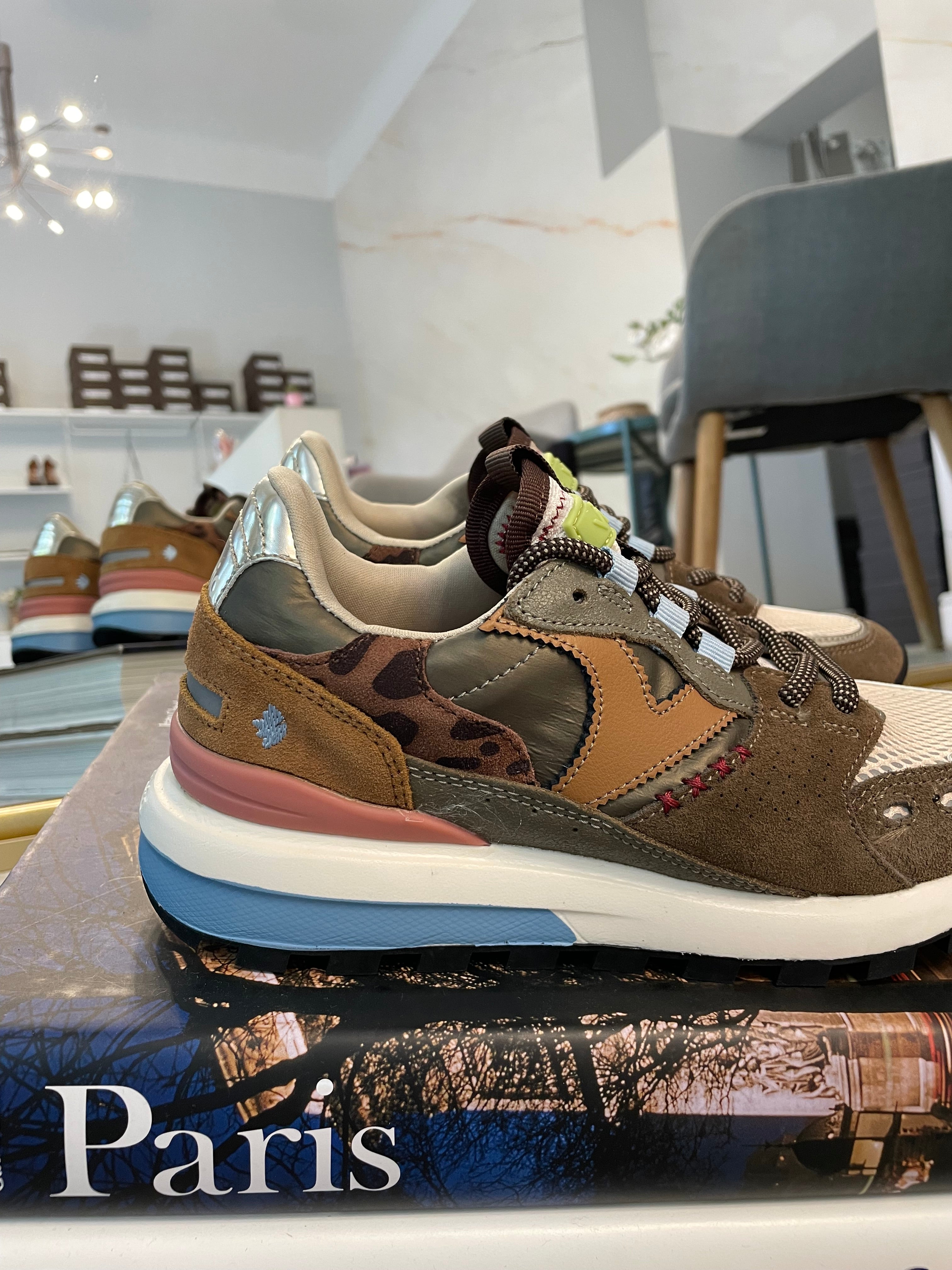 Sneakers Victoria - leo