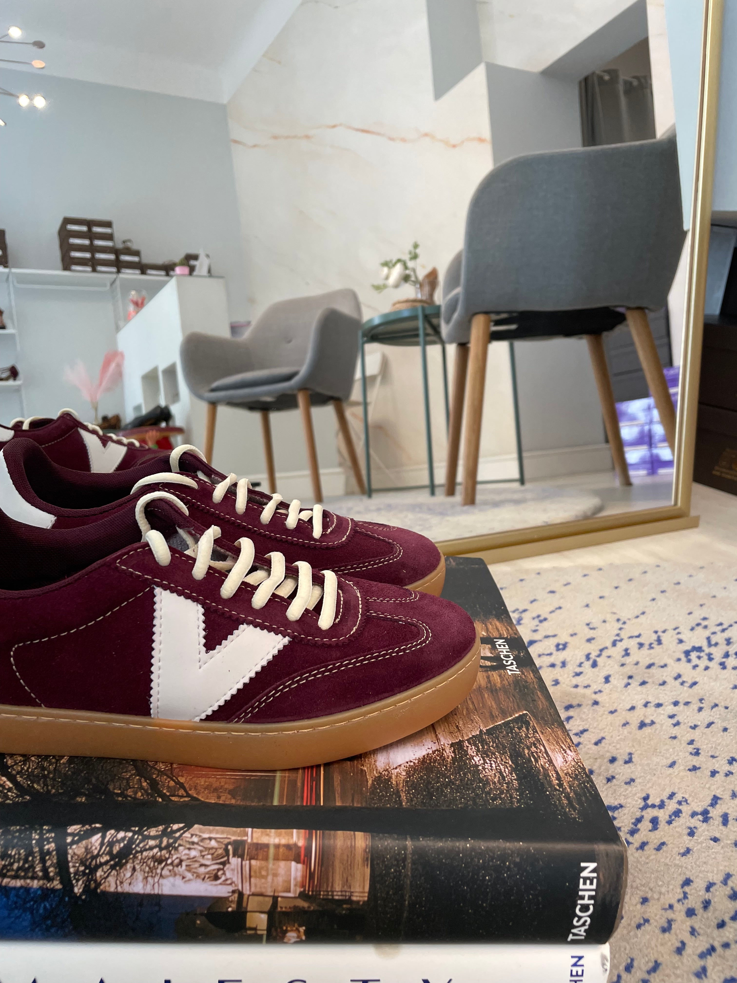 Sneakers Victoria - suede