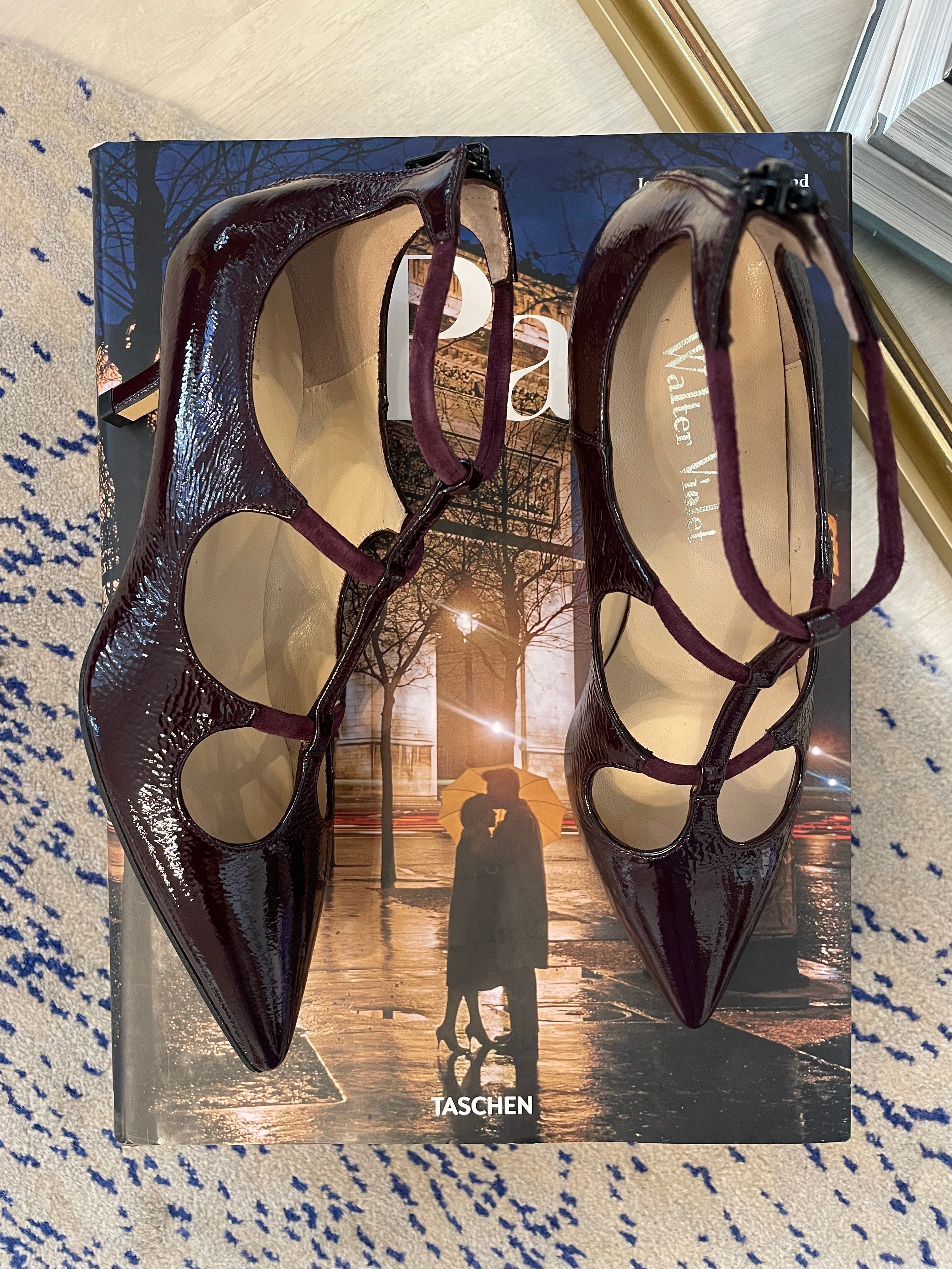 Décolleté occhietti